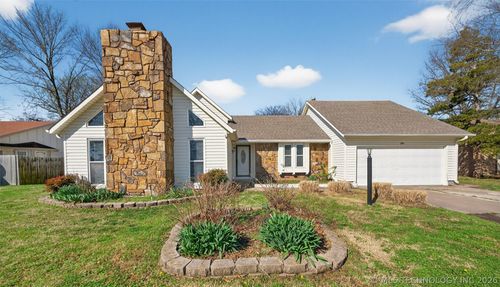 1408 Veyda St, Pryor, OK, 74361-8017 | Card Image