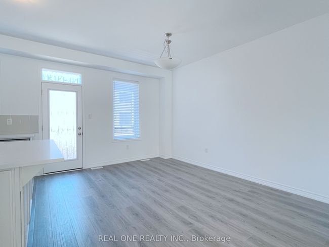 101 Grovewood Common, House attached with 4 bedrooms, 4 bathrooms and null parking in Oakville ON | Image 6