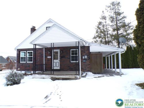 2250 Siegfried Ave, NORTHAMPTON, PA, 18067-1242 | Card Image