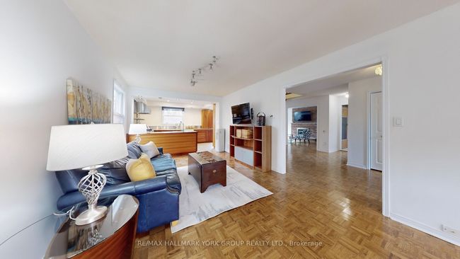 33 Ransom St, House other with 4 bedrooms, 3 bathrooms and 4 parking in Aurora ON | Image 10