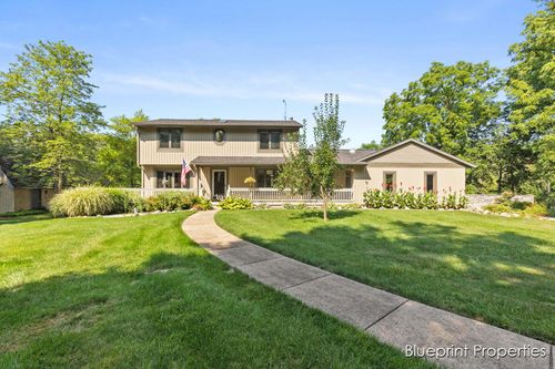 10555 Riverdale Rd, Middleville, MI, 49333-9305 | Card Image
