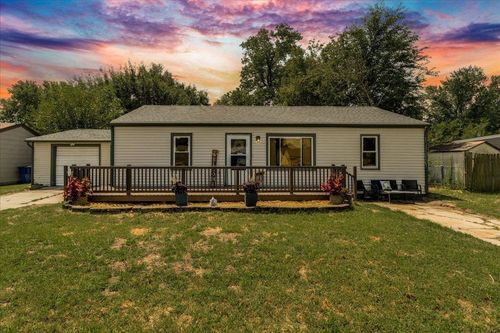 417 W Hollywood Dr, Wichita, KS, 67217 | Card Image
