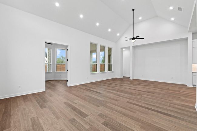 2113 Tobiano Trce, House other with 4 bedrooms, 4 bathrooms and 3 parking in Georgetown TX | Image 8