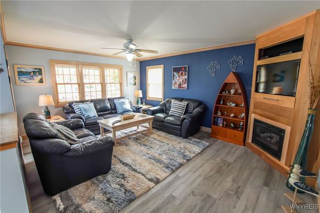 12836 Iola Dr, House other with 3 bedrooms, 2 bathrooms and null parking in Irving NY | Image 28