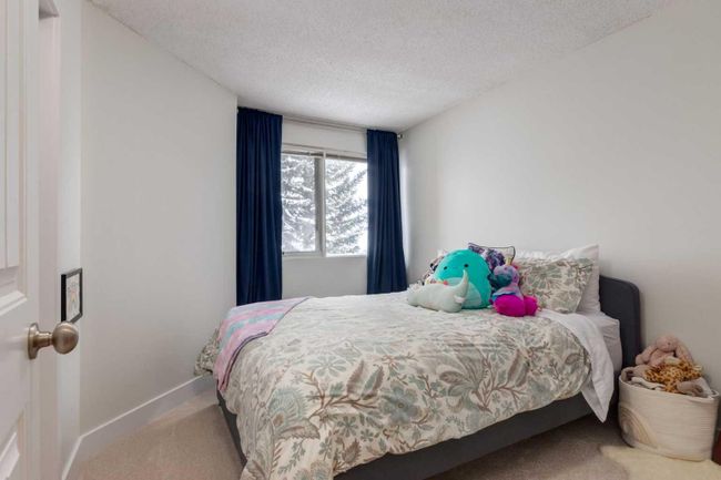 3 - 220 Village Terrace Sw, Home with 2 bedrooms, 2 bathrooms and 1 parking in Calgary AB | Image 25