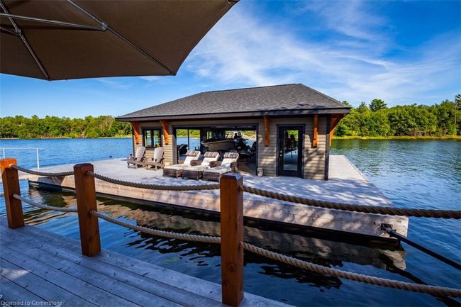 250 S Shore Rd, House other with 6 bedrooms, 4 bathrooms and 12 parking in Pointe-Au-Baril-Station ON | Image 11