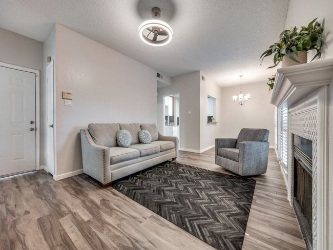 APT-308 - 1603 Marsh Ln, Condo with 2 bedrooms, 1 bathrooms and null parking in Carrollton TX | Image 4