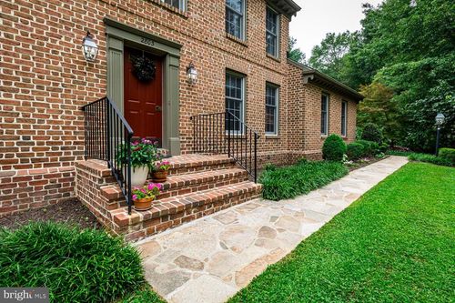 2803 Woodsdale Rd, GLENWOOD, MD, 21738-9647 | Card Image