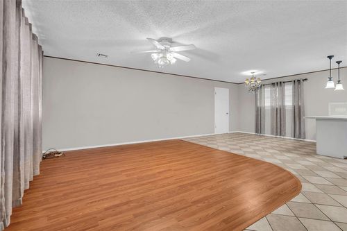 307 N Main St, Elmore City, OK, 73433-8739 | Card Image