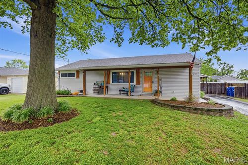 733 Lake Dr, Herculaneum, MO, 63048-1424 | Card Image