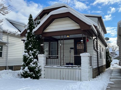 3711 W Orchard St, Milwaukee, WI, 53215-1721 | Card Image