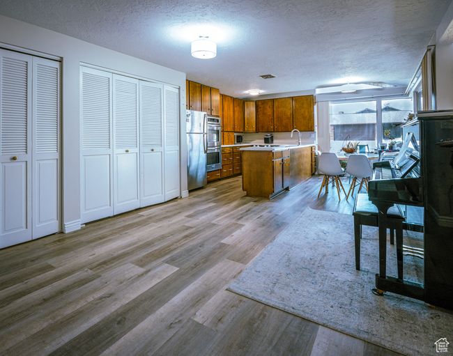 550 E 2100 N, House other with 6 bedrooms, 4 bathrooms and 2 parking in Provo UT | Image 4