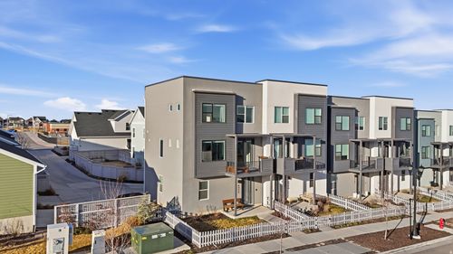 254-6372 W South Jordan Pkwy, South Jordan, UT, 84009-1499 | Card Image