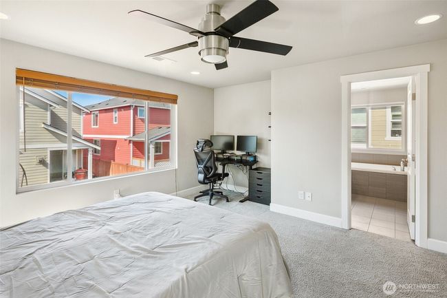 458 Sw 111 Th Pl, House other with 4 bedrooms, 3 bathrooms and 2 parking in Seattle WA | Image 18