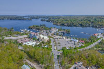 605 - 130 Steamship Bay Rd, Condo with 2 bedrooms, 2 bathrooms and 2 parking in Gravenhurst ON | Image 2