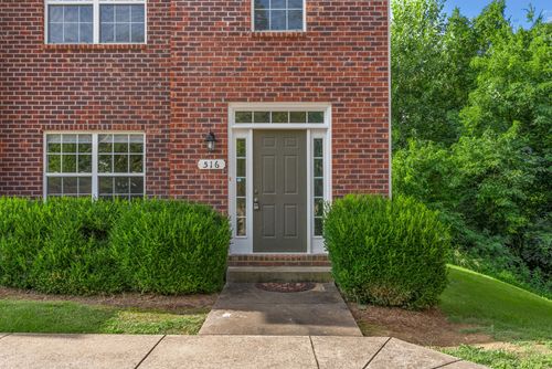 516 S 1st St, Clarksville, TN, 37040-3628 | Card Image