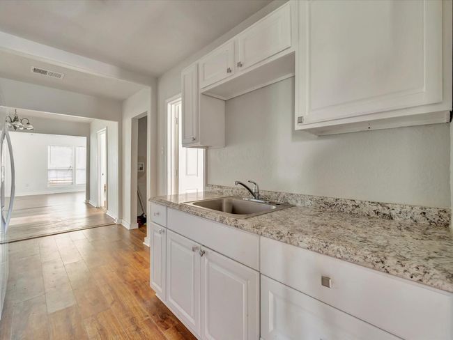 1214 W 6 Th St, House other with 5 bedrooms, 3 bathrooms and 2 parking in Freeport TX | Image 23