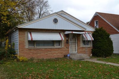 7414 W Congress Street, House other with 3 bedrooms, 2 bathrooms and null parking in MILWAUKEE WI | Image 2