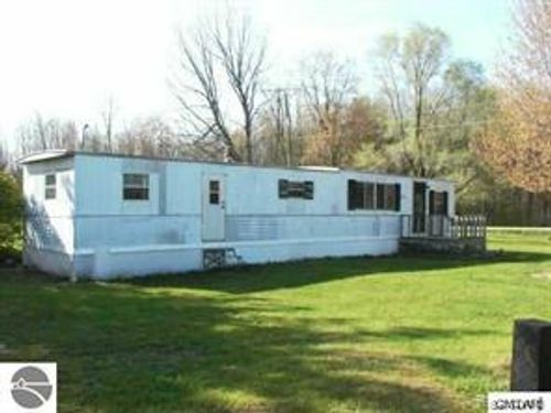 2556 N Ely Highway, Arcada Township, MI, 48801 | Card Image