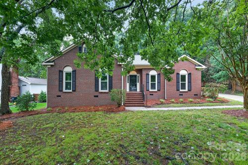 1029 Fairway Ridge Rd Nw, Concord, NC, 28027-8106 | Card Image