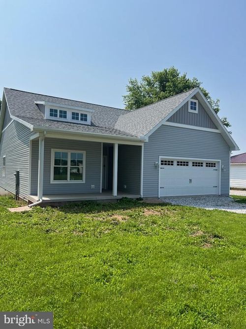 3040 Emig Mill Rd, DOVER, PA, 17315-4702 | Card Image