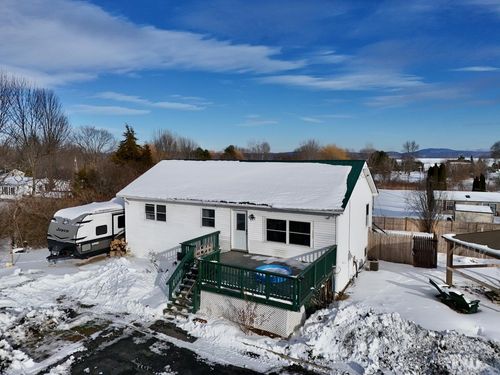 17 Kayak Rd, Grand Isle, VT, 05458-2553 | Card Image
