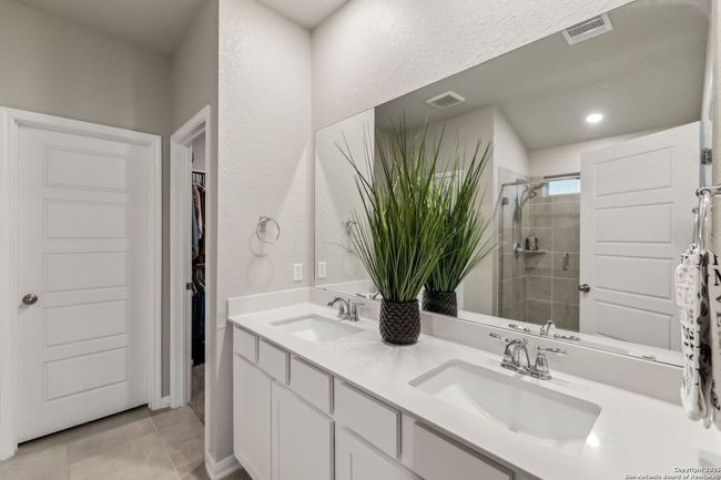320 Shelton Pass, House other with 4 bedrooms, 3 bathrooms and null parking in Cibolo TX | Image 18