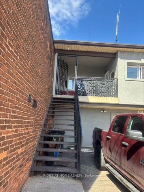 2-226 Kenilworth Avenue N, Hamilton, ON, L8H4S2 | Card Image