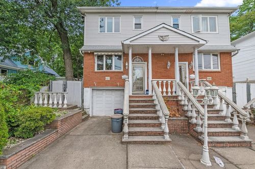 197 Bay Ter, Staten Island, NY, 10306-3603 | Card Image