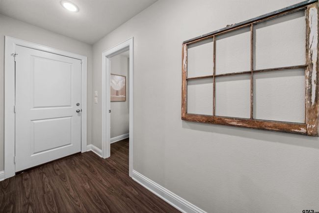 409 Meadows Ct, House other with 3 bedrooms, 3 bathrooms and null parking in Chandler TX | Image 6