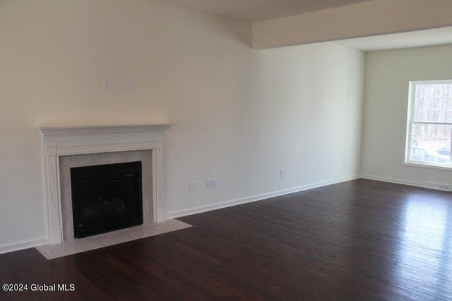 37 Jack Dr, House other with 3 bedrooms, 3 bathrooms and 4 parking in Mechanicville NY | Image 21