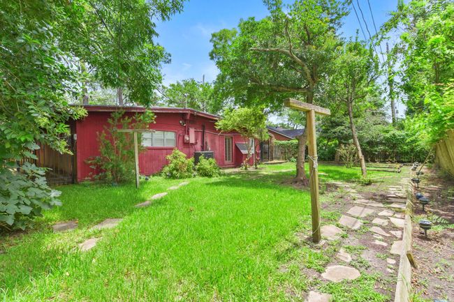 This backyard offers endless opportunities for stunning landscaping. | Image 29