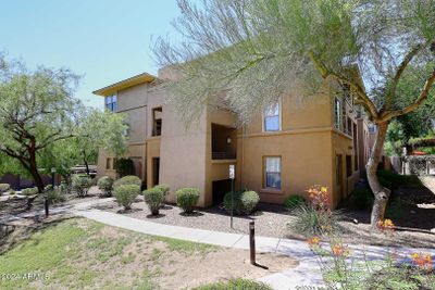 2102 - 20100 N 78 Th Place, Condo with 1 bedrooms, 1 bathrooms and null parking in Scottsdale AZ | Image 1