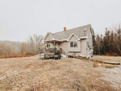 14 Sportsmans Way, Vinalhaven, ME, 04863 | Card Image