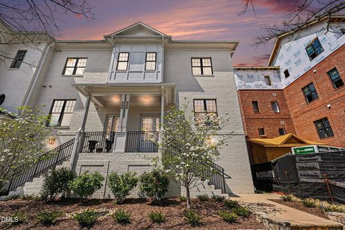 225 Meadowmont Ln, Chapel Hill, NC, 27517-8193 | Card Image