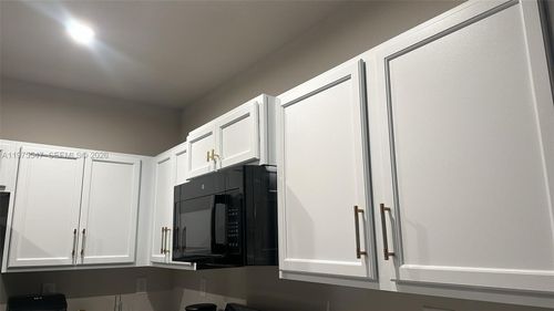 1070 Nw 6th Ter, Florida City, FL, 33034 | Card Image