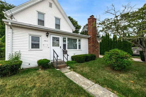 11 Longvue Ave, Westerly, RI, 02891-2411 | Card Image