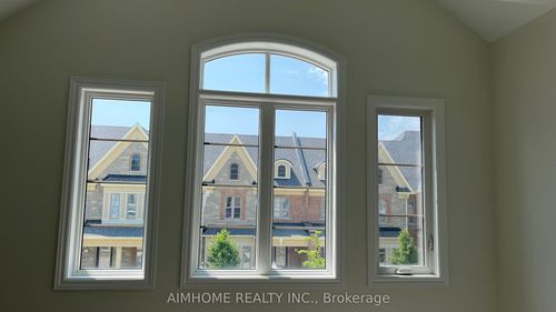 20 Clutterbuck Lane, Ajax, ON, L1T0P8 | Card Image