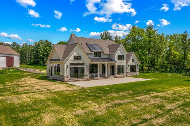 4779 N Pine Meadows Ln, House other with 5 bedrooms, 4 bathrooms and null parking in Hartland WI | Image 35
