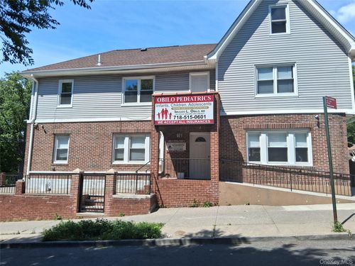 601 E 226th St, Bronx, NY, 10466-3401 | Card Image