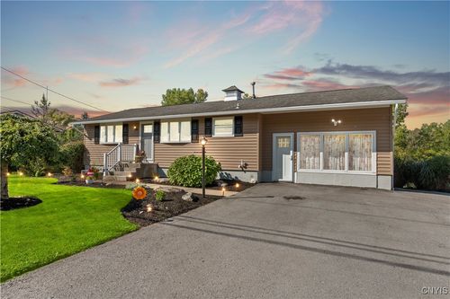 7033 Lakeport Rd, Chittenango, NY, 13037-9590 | Card Image