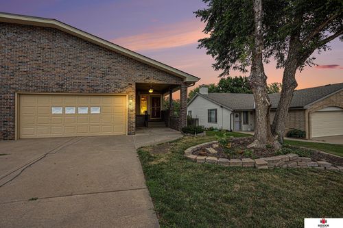 1820 Normandy Ln, Lincoln, NE, 68512-1465 | Card Image