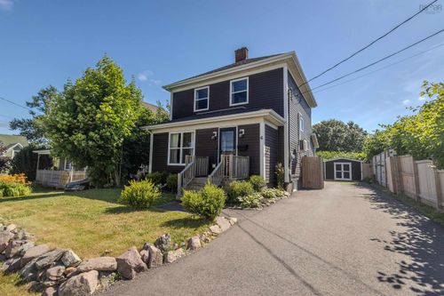 6 Fletcher St, Glace Bay, NS, B1A3E3 | Card Image