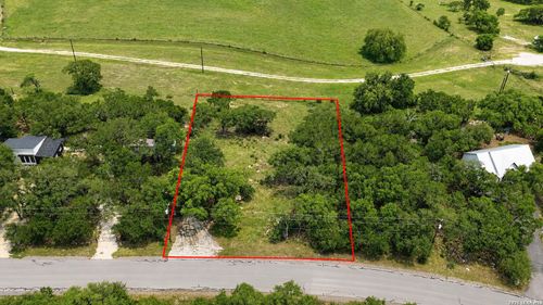 682 Winding River Ln, Spring Branch, TX, 78070-6544 | Card Image