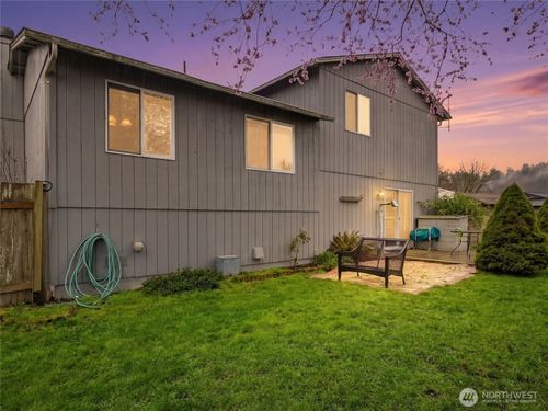 304 5th Ave Nw, Algona, WA, 98001-8570 | Card Image