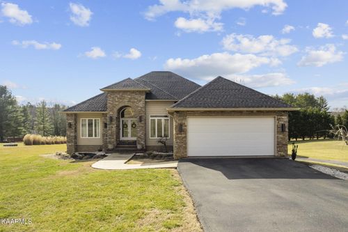 213 Sugar Hollow Trl, Piney Flats, TN, 37686-3229 | Card Image