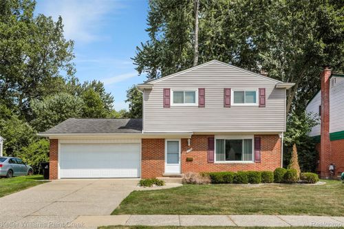 23196 Purdue Ave, Farmington Hills, MI, 48336-4880 | Card Image