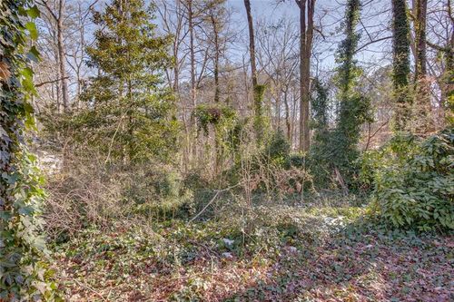 605 Spruce Dr, Pine Lake, GA, 30072 | Card Image