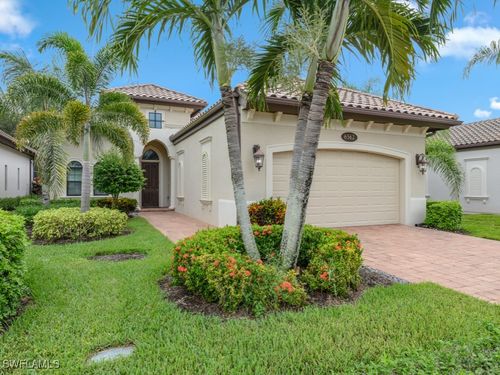 6562 Amarone Ln, NAPLES, FL, 34113-1717 | Card Image