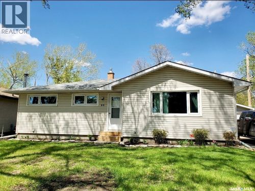 44 Mccusker Ave, Regina, SK, S4R4L6 | Card Image